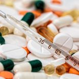 antibiotic-capsules-close-up-139398